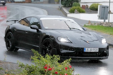 Spyshots Porsche Taycan