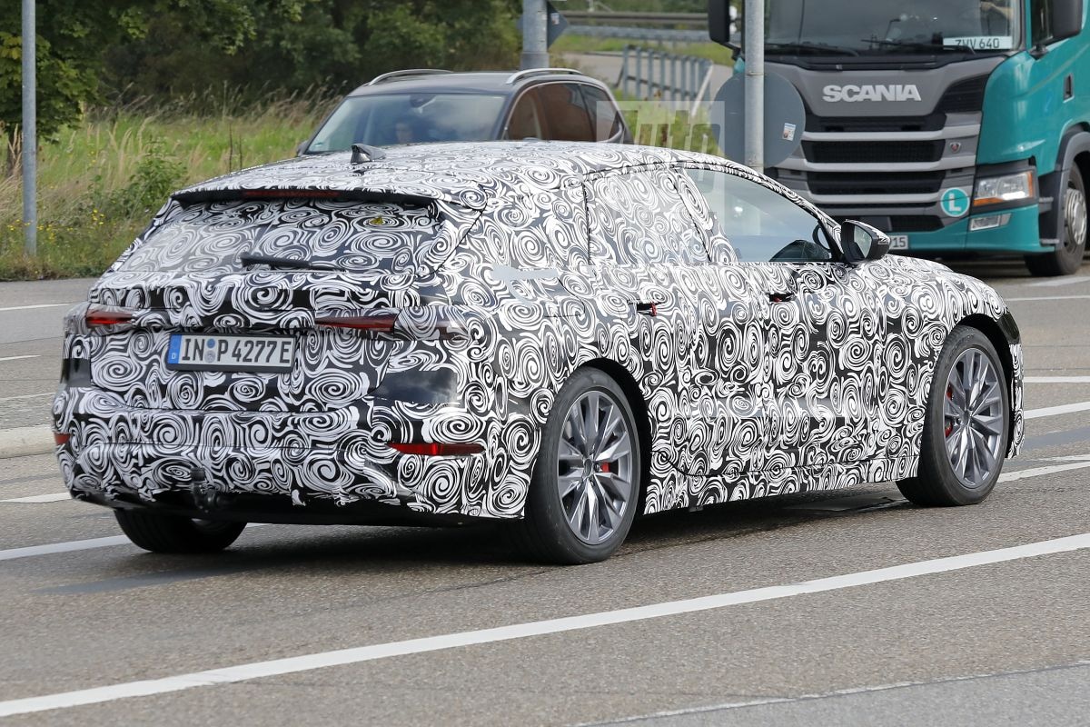 Audi A6 Avant spyshots