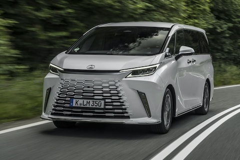 Europese vraag Lexus LM vijf keer zo hoog als verwacht