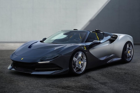Ferrari SP-8 is unieke roadster op F8-basis