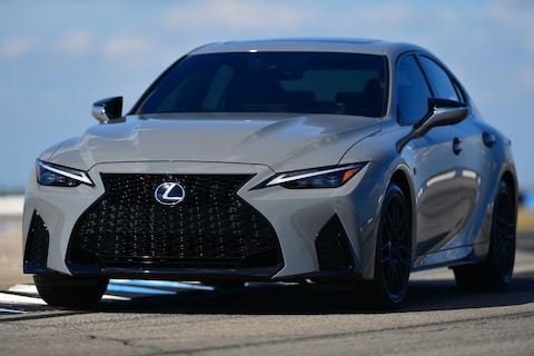 Test: Lexus IS 500 F Sport Performance -'Leuk, maar we missen er niets aan'