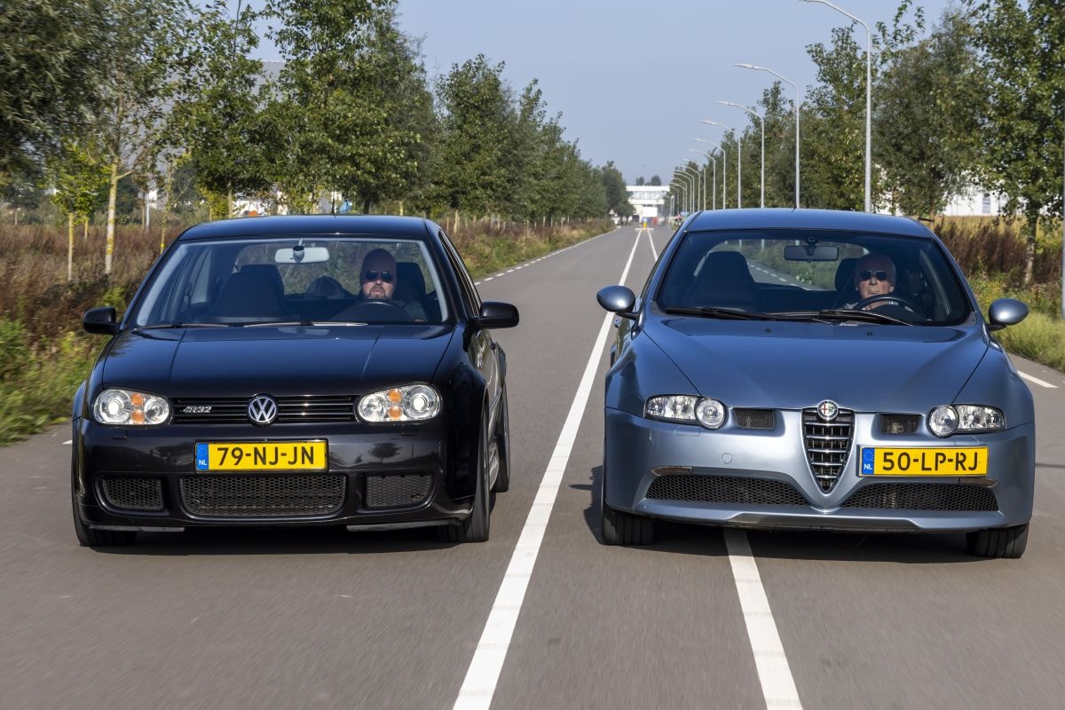 Volkswagen Golf R32 vs Alfa Romeo 147 GTA