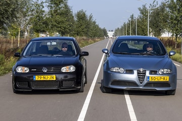 Volkswagen Golf R32 vs Alfa Romeo 147 GTA
