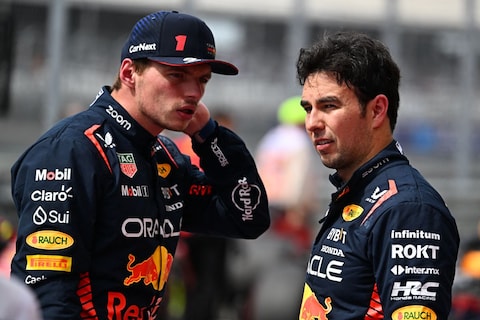 Pérez waarschuwt fans: 'Verstappen alleen rivaal op de baan'