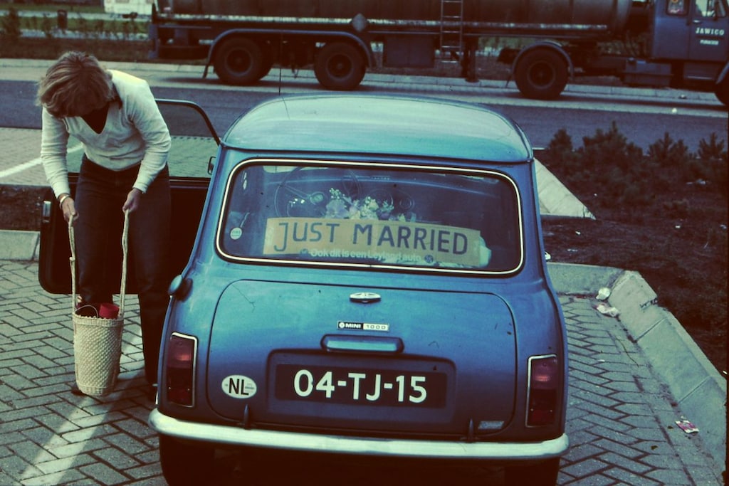Kees en Arja over hun eerste auto: Mini