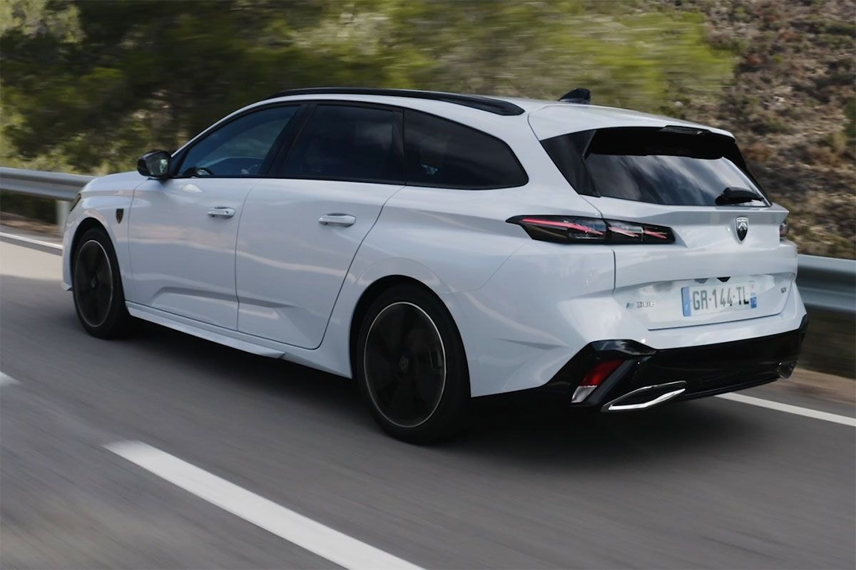 Peugeot e-308 SW