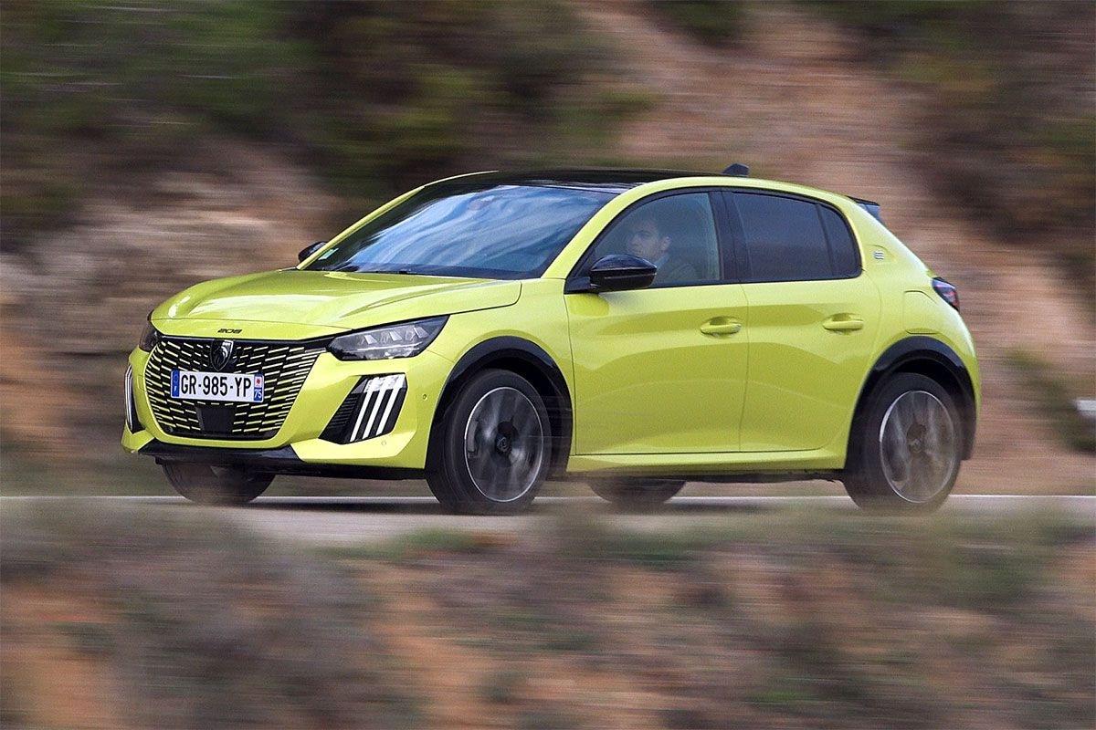 Peugeot e-208