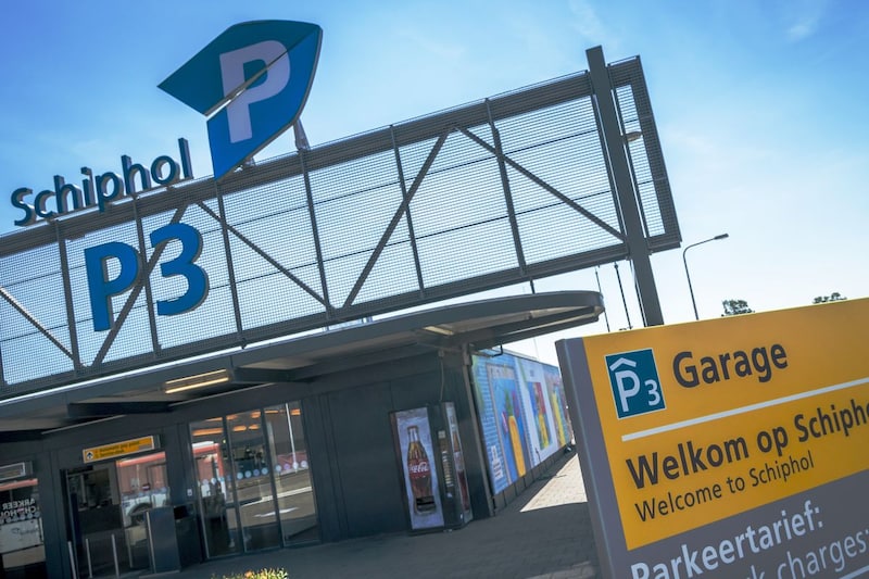 P3 Lang parkeren Schiphol Garage Entree ANP