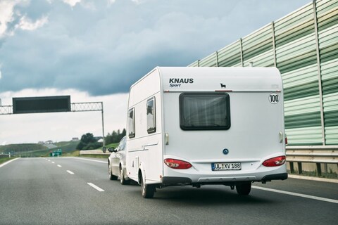 Zo kun je op de Duitse snelweg met een caravan 100 km/u rijden