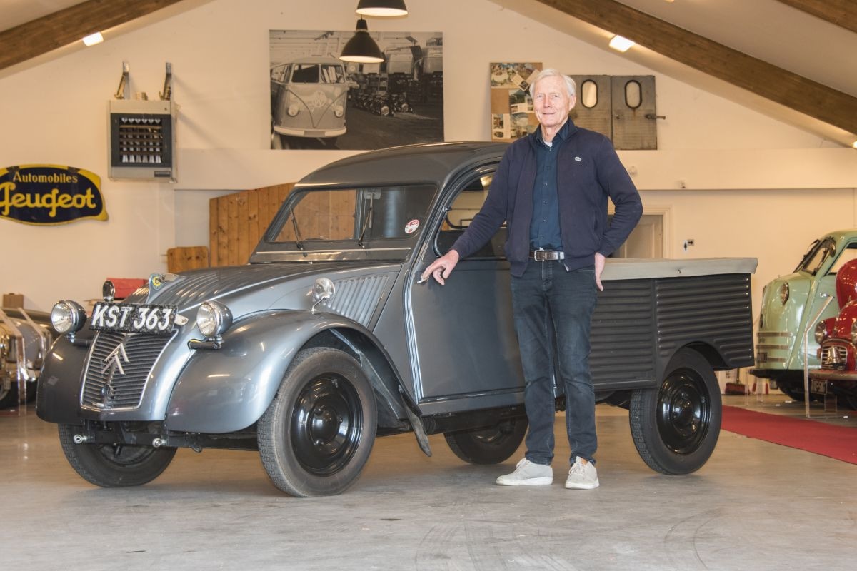 verzamelaar klassieke pick-ups en bedrijfswagens