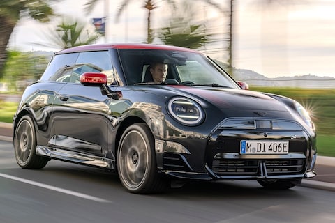 Elektrische Mini Cooper als sportief uitgedoste JCW