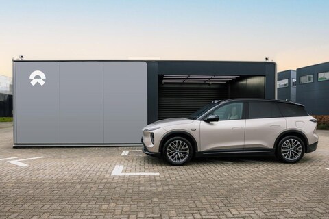 Ook in Amsterdam kun je nu een lege accu van je Nio omruilen voor een volle