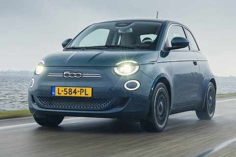 Nieuwe Fiat 500 met mild-hybride benzinemotoren komt in 2026