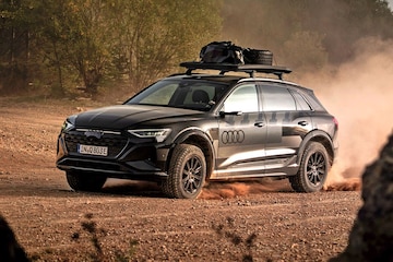 Audi Q8 e-tron edition Dakar