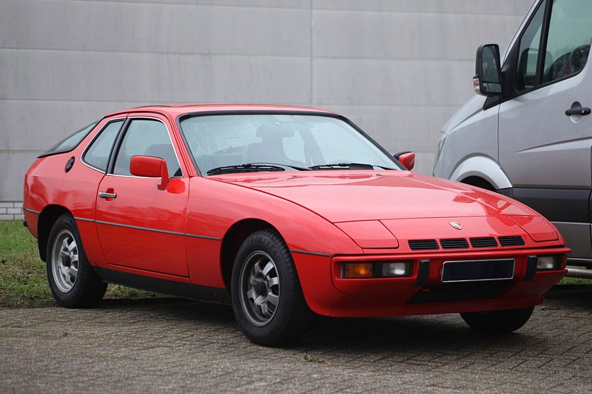 Porsche 924