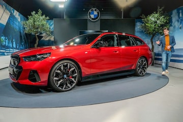 bmw i5 touring