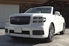 Toyota Crown Crossover Cabriolet en Century SUV Cabriolet