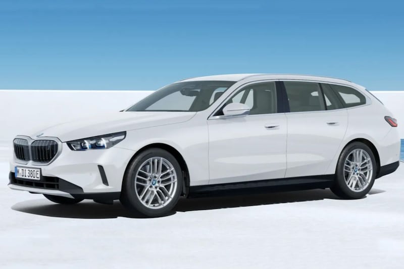Back to Basics BMW i5 Touring