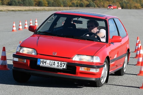 Honda Civic 1.6i-VTEC – 8.000 toeren en lage zit geven extra snelheidsbeleving