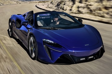 McLaren Artura Spider