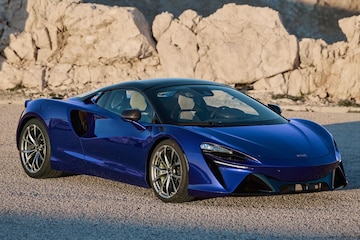 McLaren Artura Spider