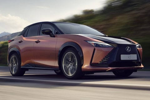 Elektrische Lexus RZ als goedkopere 300e: minder vermogen, groter bereik