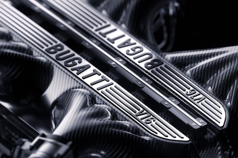 Alvast kijken en luisteren: Bugatti vervangt W16 door V16!