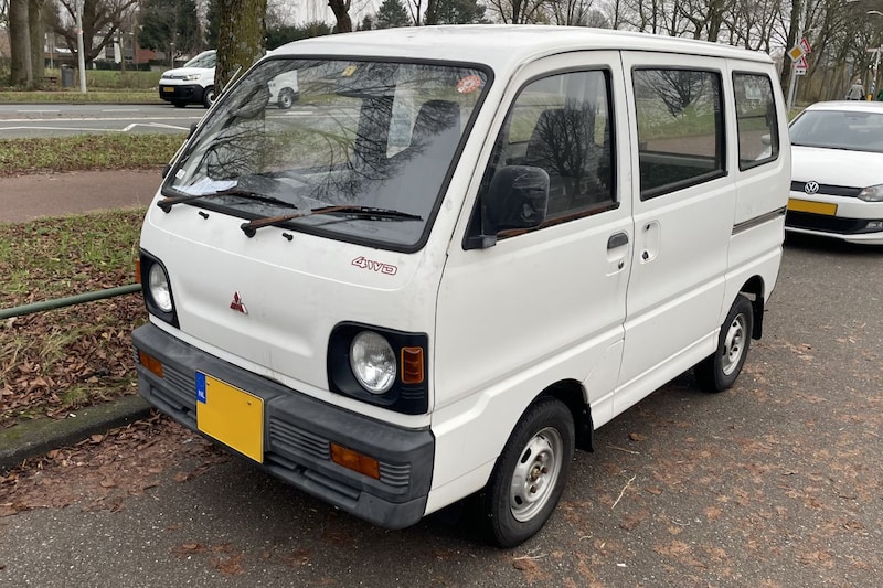 Mitsubishi Minicab
