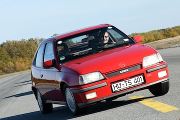 Opel Kadett GSi 16V