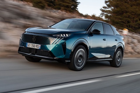 Test: Peugeot e-3008 - Stevige Franse slag