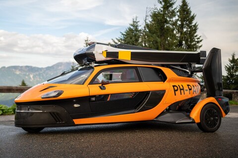 Nederlandse vliegende auto stap dichter bij het luchtruim