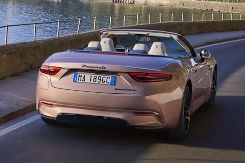 Elektrisch de zomer in: dit kost de Maserati GranCabrio Folgore!