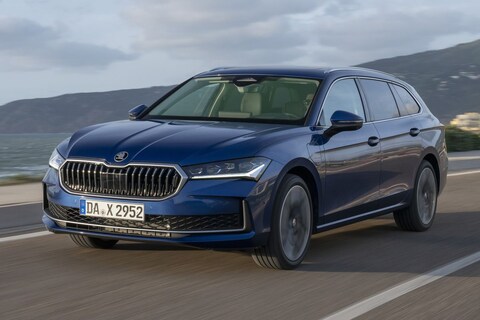 Skoda Superb nu ook als plug-in: 133 km elektrisch