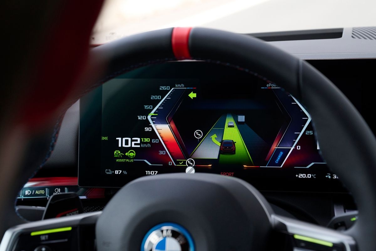 BMW i5 Touiring M60