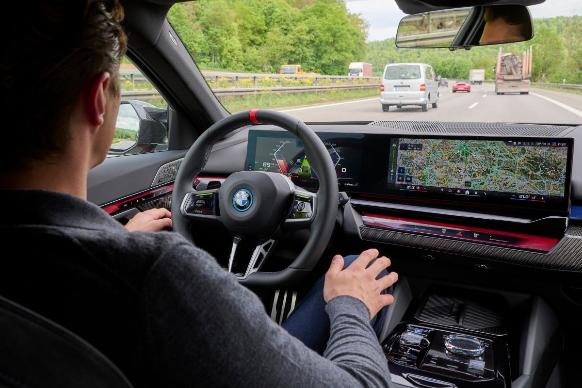 BMW i5 Touiring M60