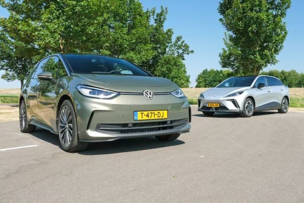 Volkswagen ID3 vs MG 4