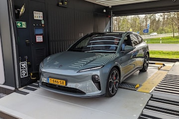 Nio ET5 Touring bij accuwisselstations