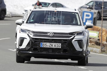 Volkswagen T-Roc Spyshots