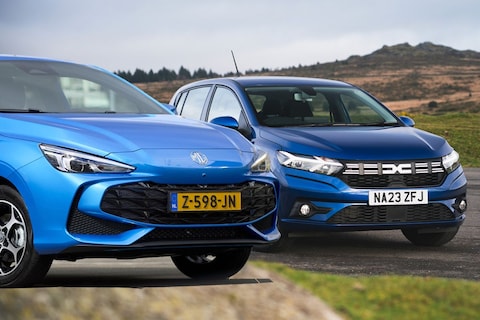 De MG 3 Hybrid is duurder dan de Dacia Sandero, maar ook sneller en luxer