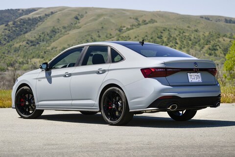 Trump wil flinke importheffing voor alles uit China, Mexico en Canada