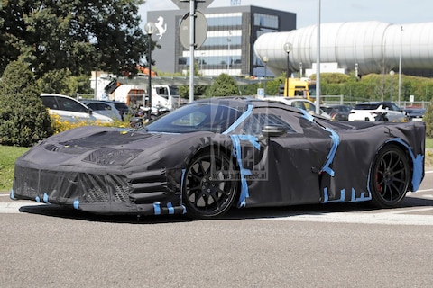 De nieuwe hypercar van Ferrari is toch weer anders dan de vorige keer