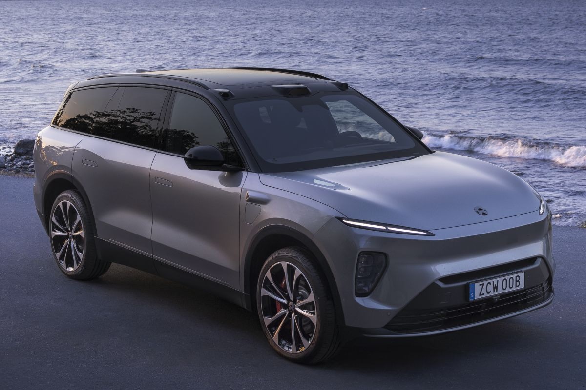 Nio EL8