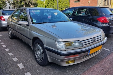 Peugeot 605
