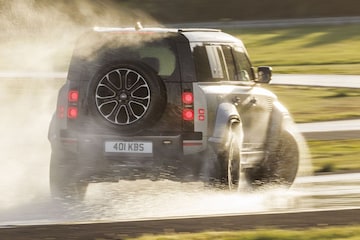 Land Rover Defender Octa