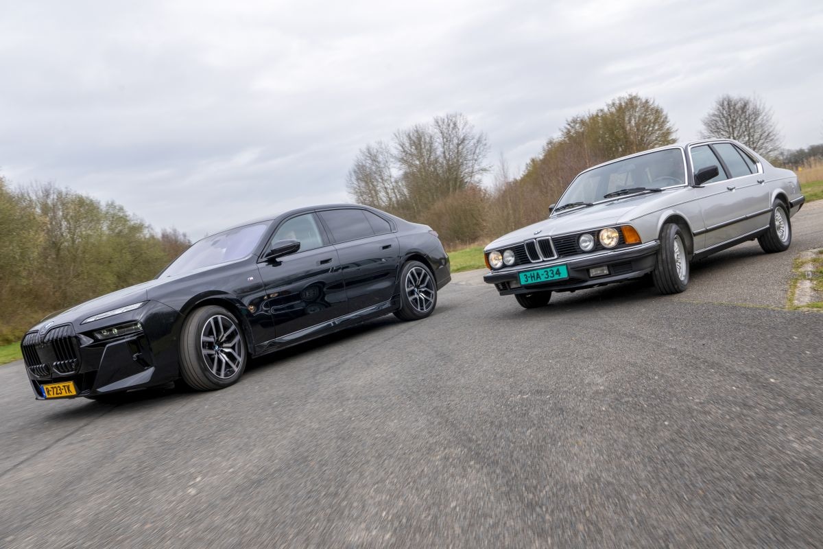 BMW i7