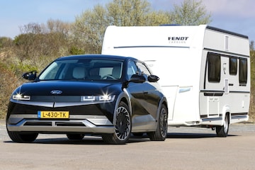Hyundai Ioniq 5 met caravan (trekauto van het jaar 2022)