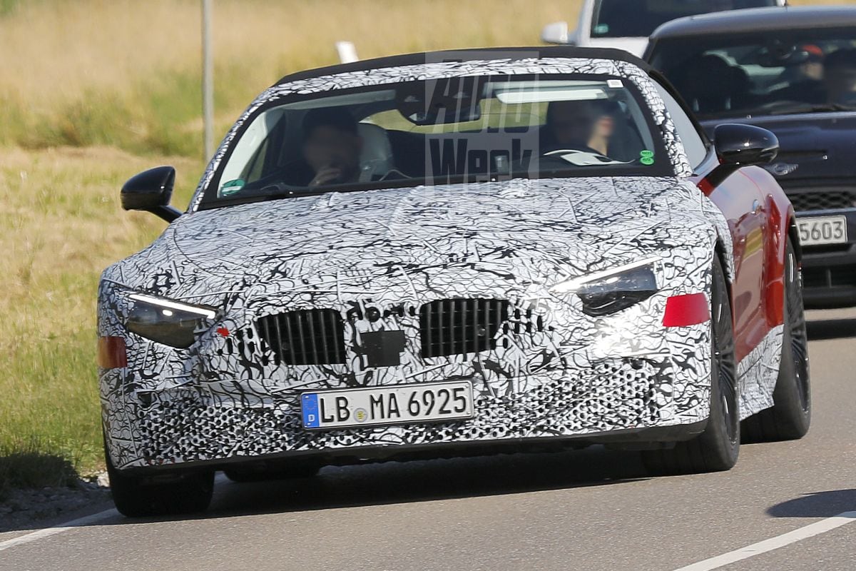 Mercedes-Maybach SL Spyshots