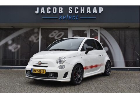 Knallen voor 13k met een Abarth 500 of Volkswagen Up GTI, of voor de helft met een Renault Twingo RS