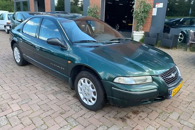 Chrysler Stratus