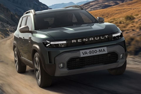 Renault Duster: naast de vorige Dacia Duster